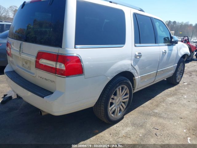 Photo 3 VIN: 5LMJJ2J53BEJ07095 - LINCOLN NAVIGATOR 