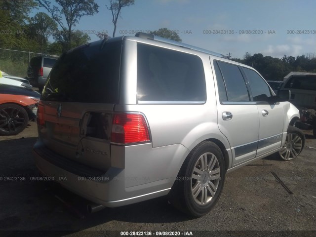 Photo 3 VIN: 5LMJJ2J53BEJ08523 - LINCOLN NAVIGATOR 