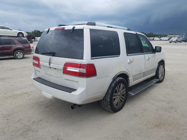 Photo 3 VIN: 5LMJJ2J54BEJ06988 - LINCOLN NAVIGATOR 