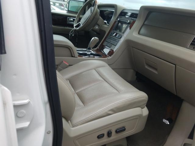 Photo 4 VIN: 5LMJJ2J54BEJ06988 - LINCOLN NAVIGATOR 