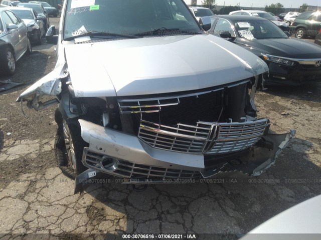 Photo 5 VIN: 5LMJJ2J54BEJ09373 - LINCOLN NAVIGATOR 