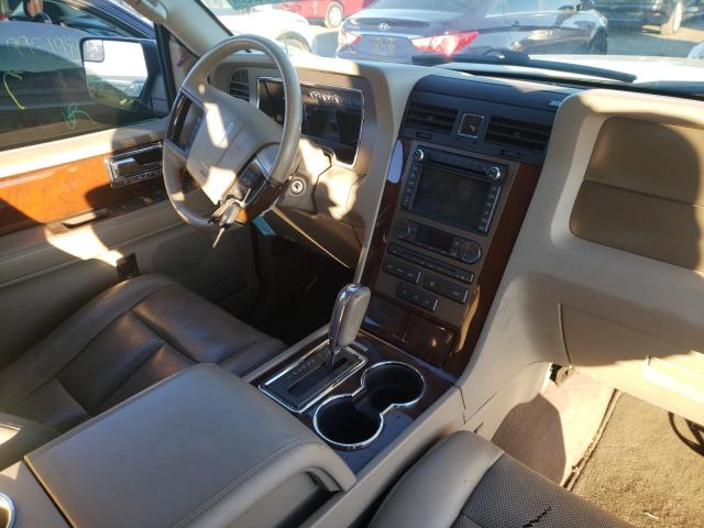 Photo 8 VIN: 5LMJJ2J54EEL06726 - LINCOLN NAVIGATOR 