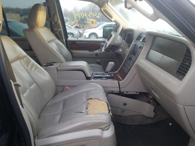 Photo 4 VIN: 5LMJJ2J55BEJ09351 - LINCOLN NAVIGATOR 