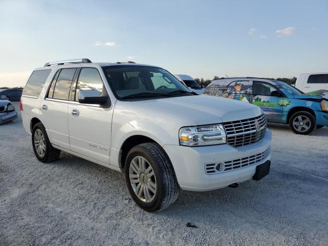 Photo 3 VIN: 5LMJJ2J55EEL07853 - LINCOLN NAVIGATOR 