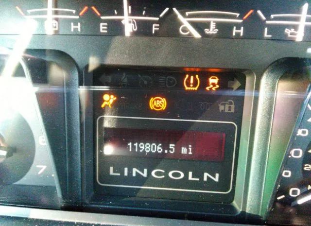 Photo 6 VIN: 5LMJJ2J56AEJ07784 - LINCOLN NAVIGATOR 