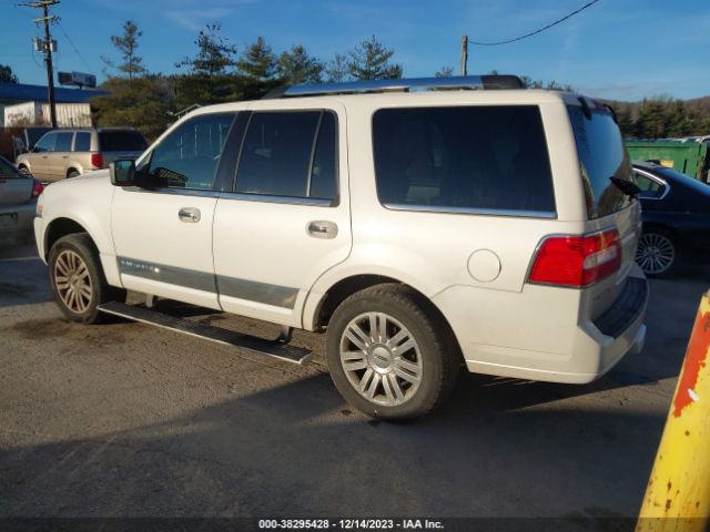 Photo 2 VIN: 5LMJJ2J56DEL07312 - LINCOLN NAVIGATOR 