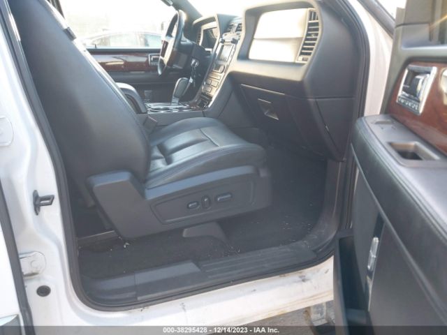 Photo 4 VIN: 5LMJJ2J56DEL07312 - LINCOLN NAVIGATOR 