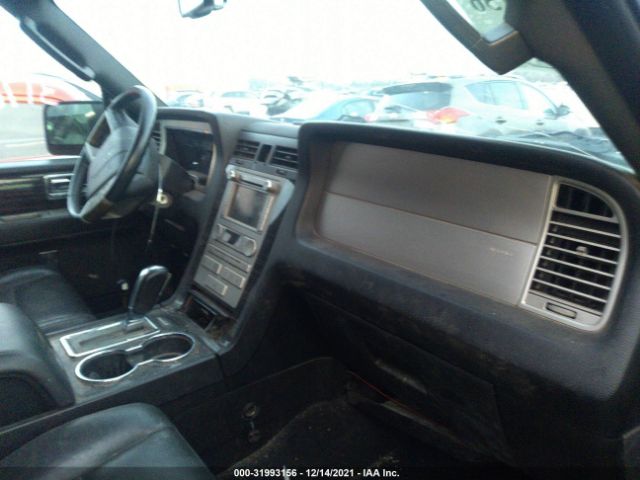 Photo 4 VIN: 5LMJJ2J57AEJ01525 - LINCOLN NAVIGATOR 