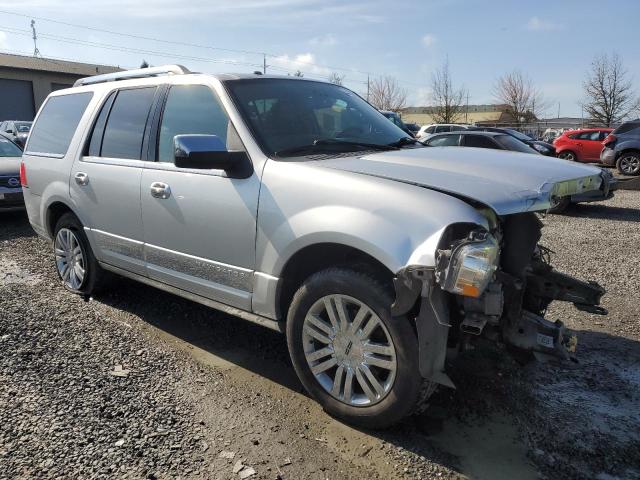 Photo 3 VIN: 5LMJJ2J57AEJ03730 - LINCOLN NAVIGATOR 