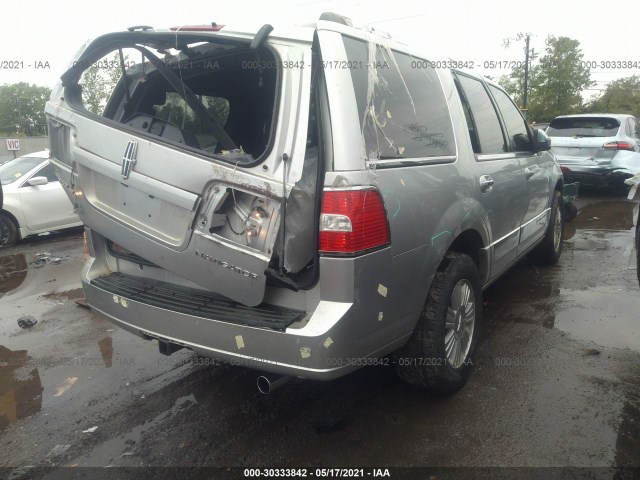 Photo 3 VIN: 5LMJJ2J57AEJ07275 - LINCOLN NAVIGATOR 