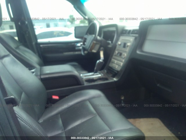 Photo 4 VIN: 5LMJJ2J57AEJ07275 - LINCOLN NAVIGATOR 