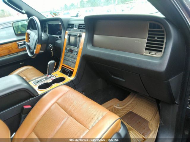 Photo 4 VIN: 5LMJJ2J57BEJ02207 - LINCOLN NAVIGATOR 