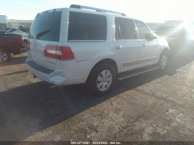 Photo 3 VIN: 5LMJJ2J57BEJ05494 - LINCOLN NAVIGATOR 