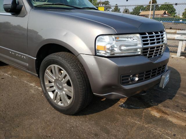 Photo 8 VIN: 5LMJJ2J57BEJ08511 - LINCOLN NAVIGATOR 