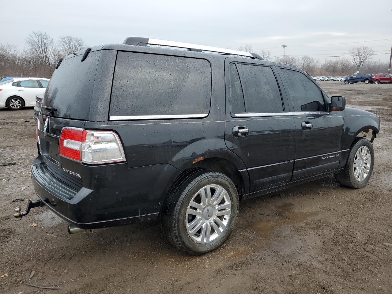 Photo 2 VIN: 5LMJJ2J57EEL03805 - LINCOLN NAVIGATOR 