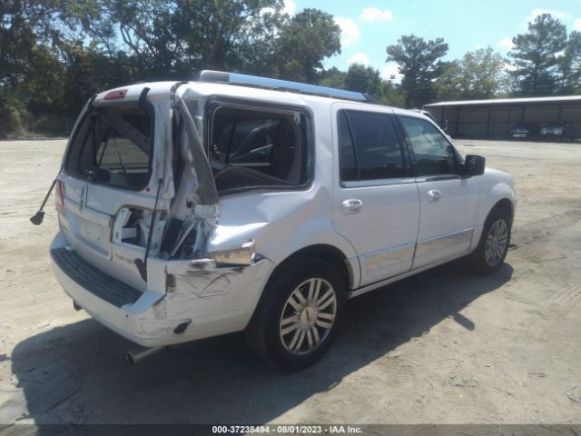 Photo 3 VIN: 5LMJJ2J58AEJ02666 - LINCOLN NAVIGATOR 