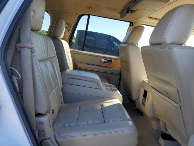 Photo 10 VIN: 5LMJJ2J59AEJ01137 - LINCOLN NAVIGATOR 