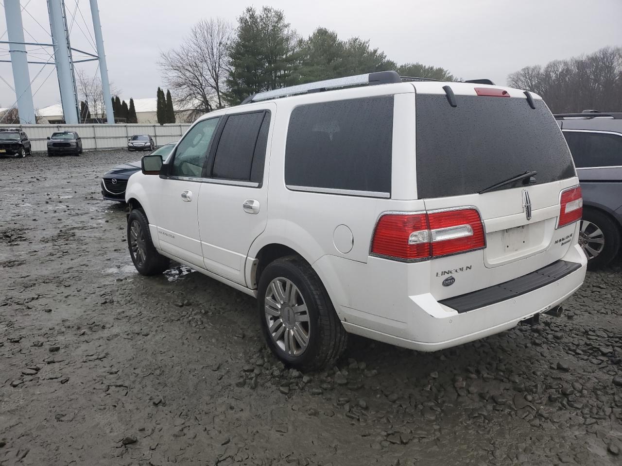 Photo 1 VIN: 5LMJJ2J59BEJ01964 - LINCOLN NAVIGATOR 