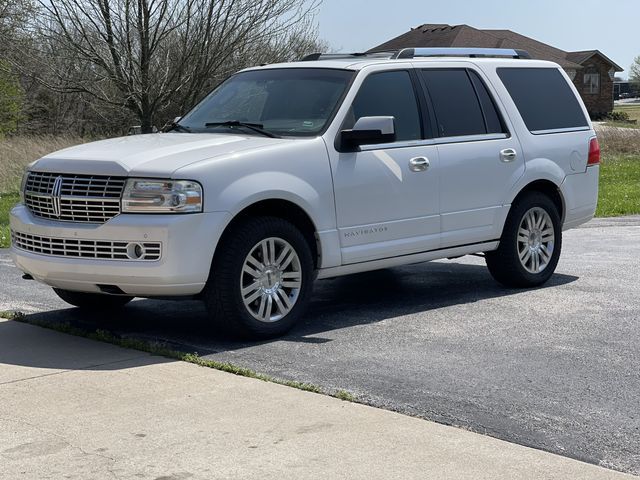 Photo 0 VIN: 5LMJJ2J59BEJ03777 - LINCOLN NAVIGATOR 