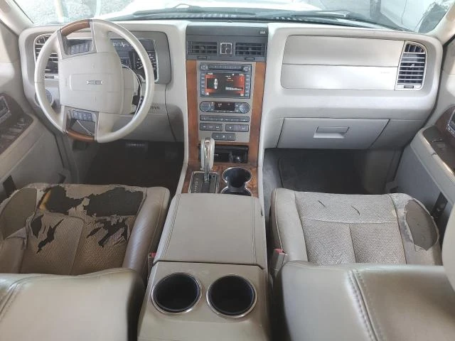 Photo 7 VIN: 5LMJJ2J59BEJ09904 - LINCOLN NAVIGATOR 