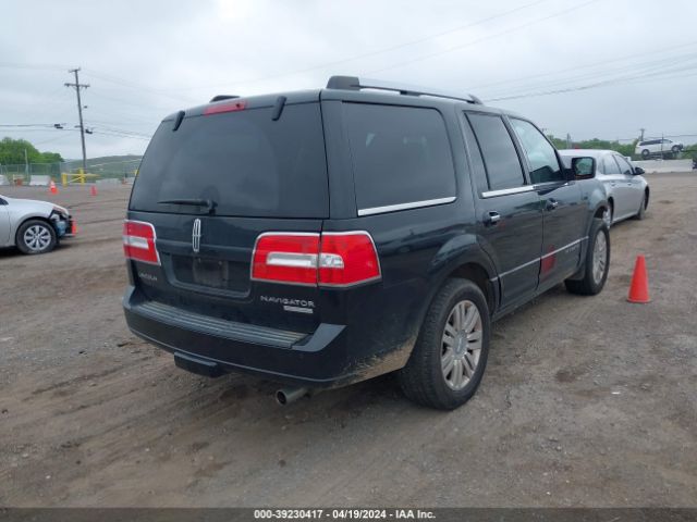 Photo 3 VIN: 5LMJJ2J5XBEJ01357 - LINCOLN NAVIGATOR 