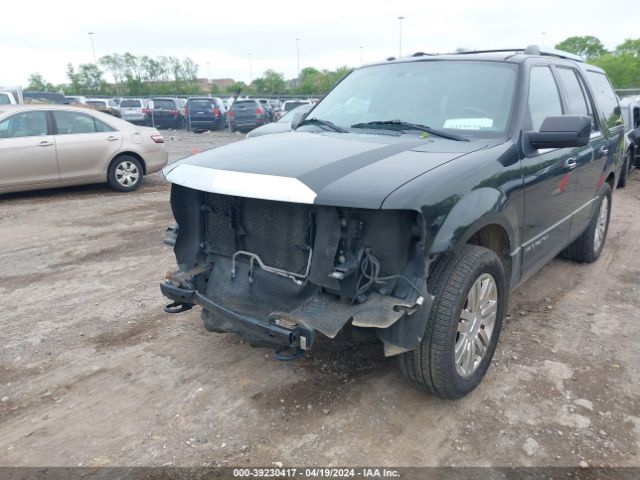 Photo 5 VIN: 5LMJJ2J5XBEJ01357 - LINCOLN NAVIGATOR 