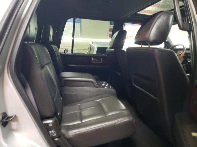 Photo 9 VIN: 5LMJJ2J5XBEJ05859 - LINCOLN NAVIGATOR 