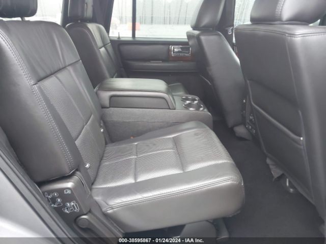 Photo 7 VIN: 5LMJJ2J5XBEJ09166 - LINCOLN NAVIGATOR 