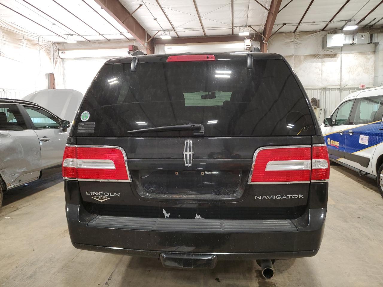 Photo 5 VIN: 5LMJJ2J5XDEL09211 - LINCOLN NAVIGATOR 