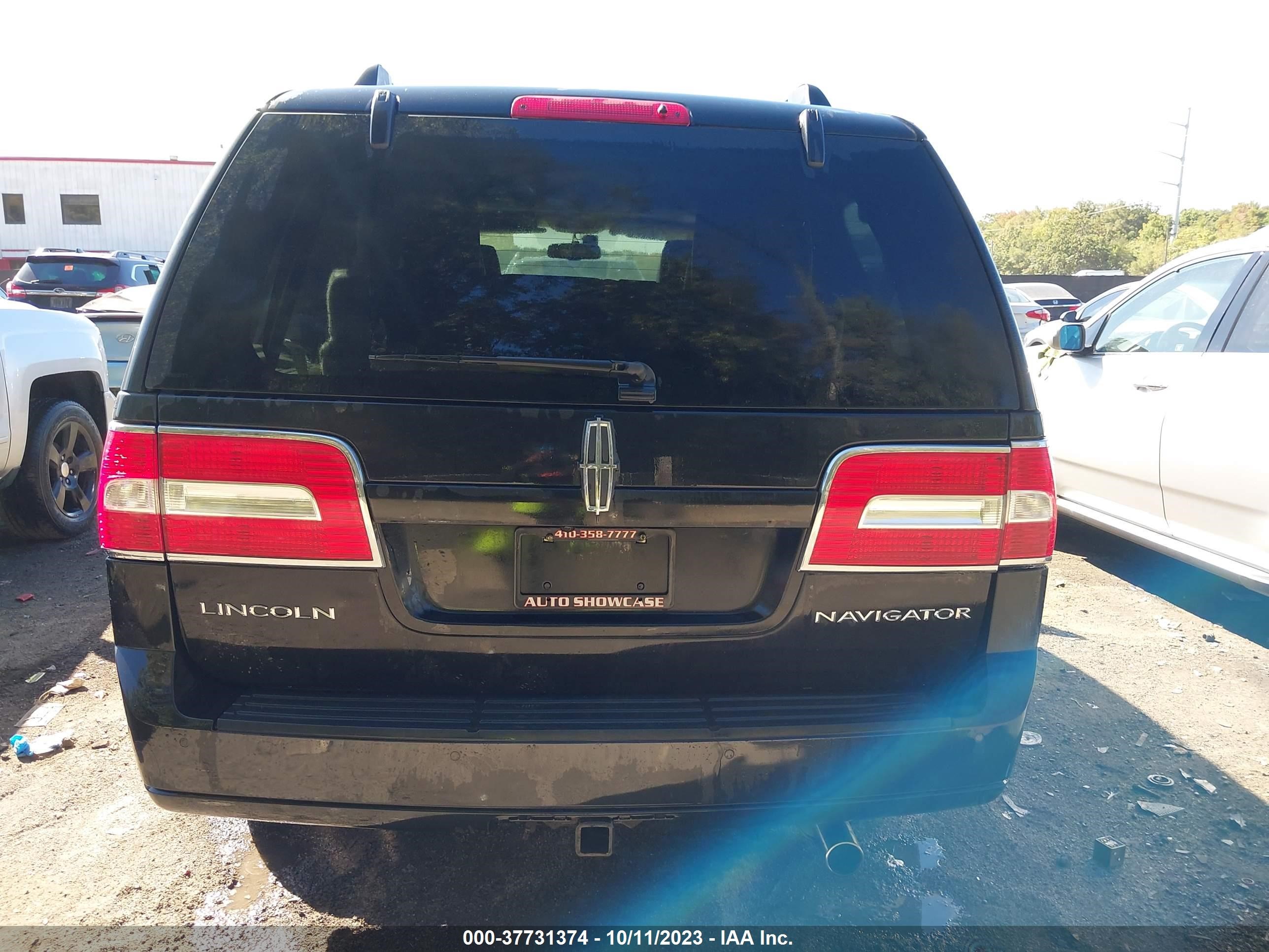 Photo 15 VIN: 5LMJJ2J5XEEL05239 - LINCOLN NAVIGATOR 