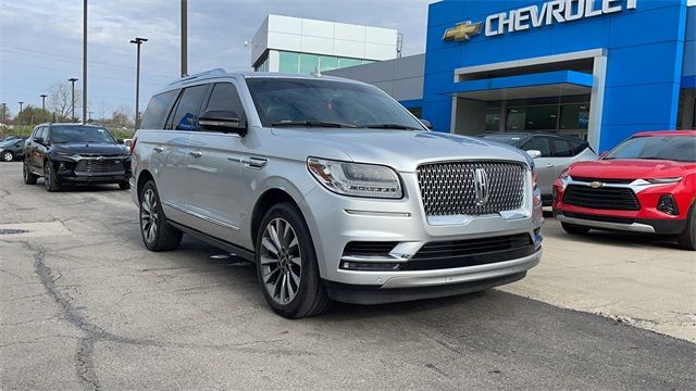 Photo 1 VIN: 5LMJJ2JT0JEL07560 - LINCOLN NAVIGATOR 