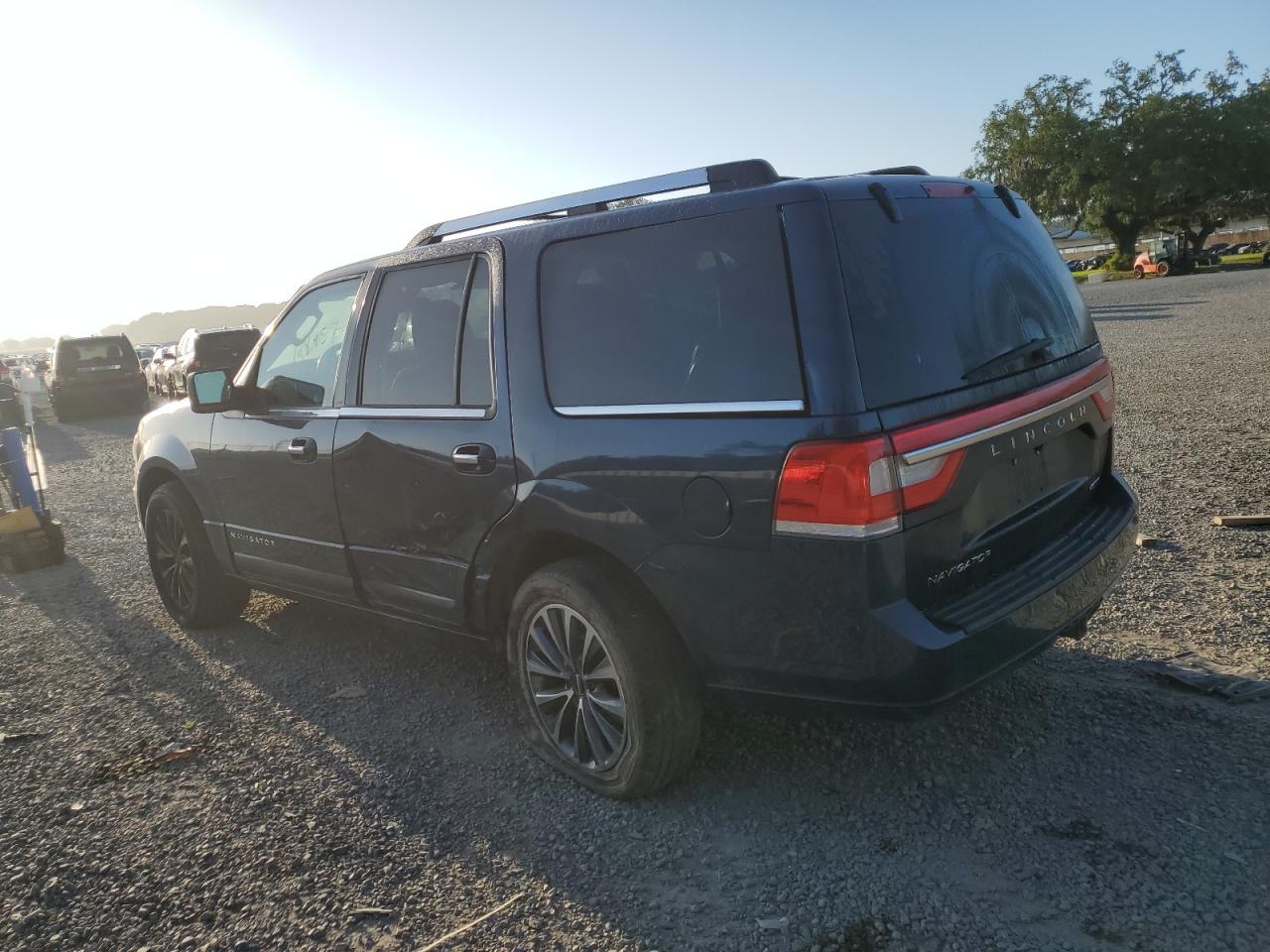 Photo 1 VIN: 5LMJJ2JT3FEJ08350 - LINCOLN NAVIGATOR 