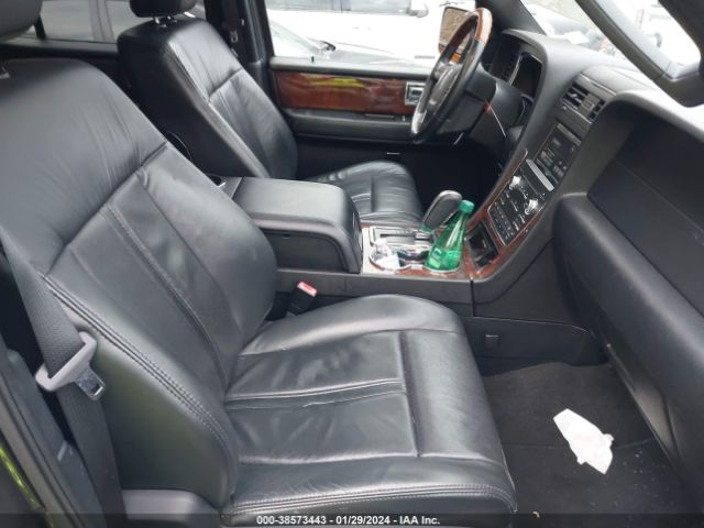 Photo 4 VIN: 5LMJJ2JT5FEJ05689 - LINCOLN NAVIGATOR 