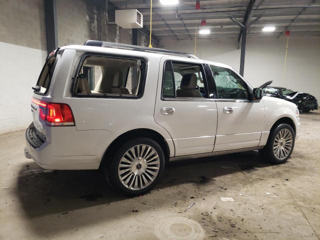 Photo 2 VIN: 5LMJJ2JT8FEJ06061 - LINCOLN NAVIGATOR 