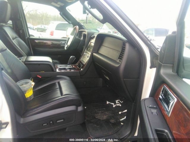 Photo 4 VIN: 5LMJJ2JT8FEJ08621 - LINCOLN NAVIGATOR 