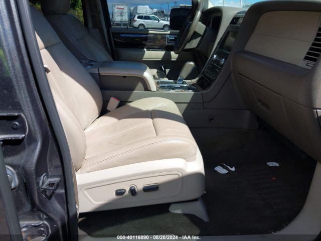 Photo 4 VIN: 5LMJJ2JT9FEJ05677 - LINCOLN NAVIGATOR 