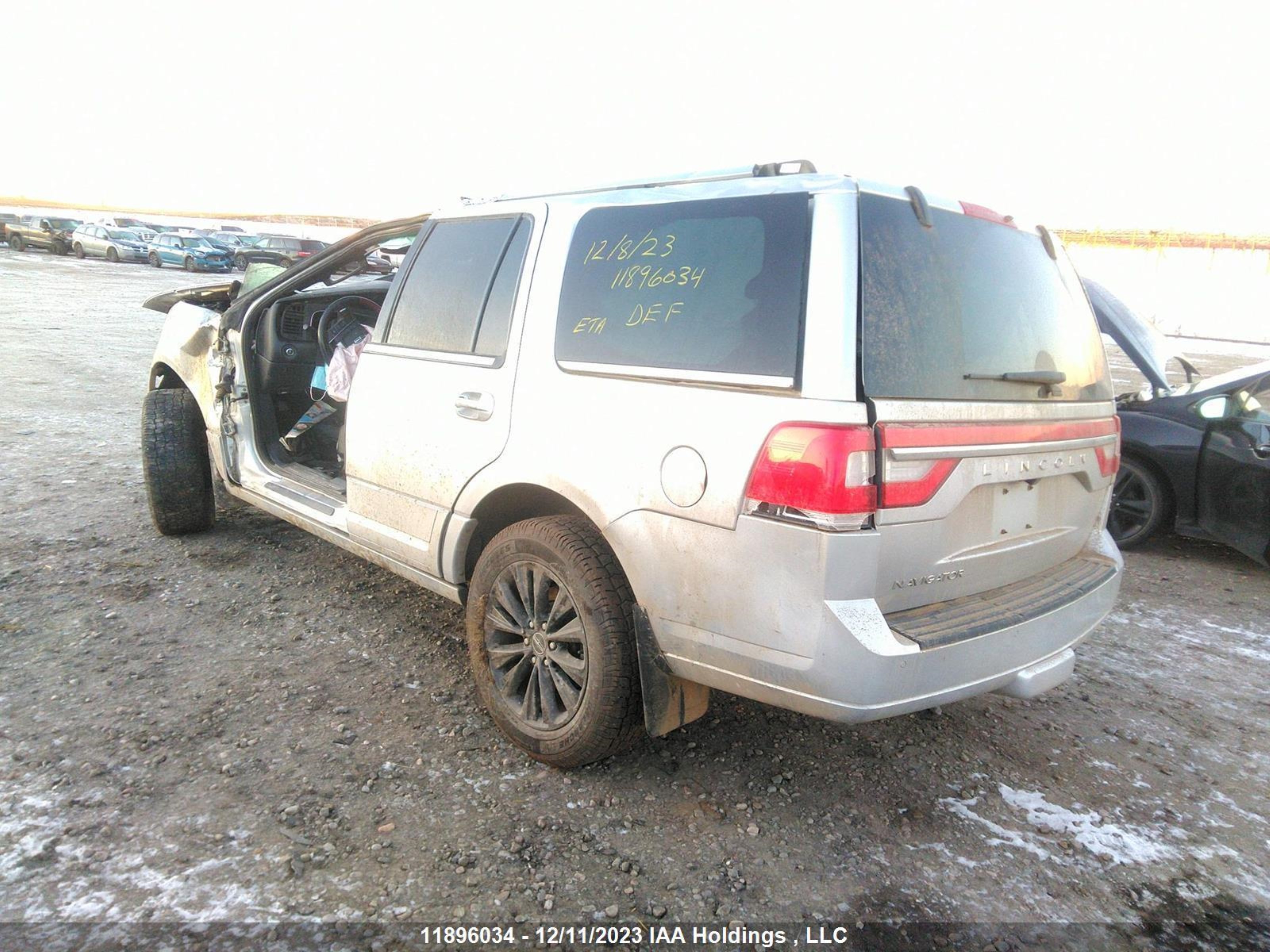 Photo 2 VIN: 5LMJJ2JT9HEL08717 - LINCOLN NAVIGATOR 