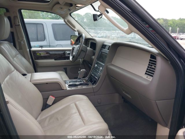 Photo 4 VIN: 5LMJJ2JTXFEJ00245 - LINCOLN NAVIGATOR 