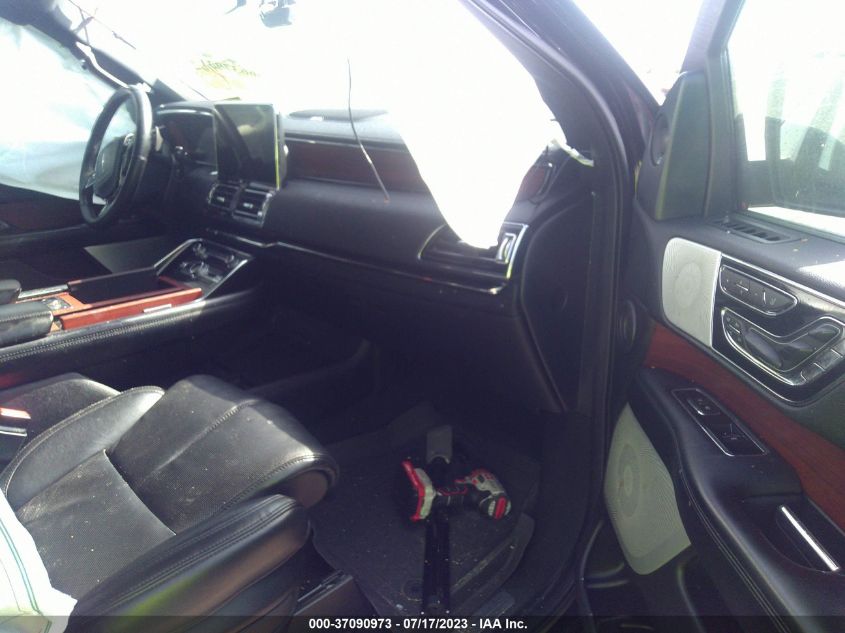 Photo 4 VIN: 5LMJJ2KT1LEL23252 - LINCOLN NAVIGATOR 