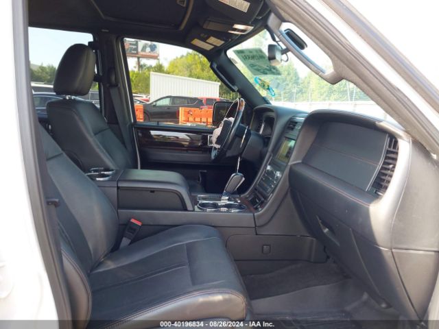 Photo 4 VIN: 5LMJJ2KT3HEL12034 - LINCOLN NAVIGATOR 