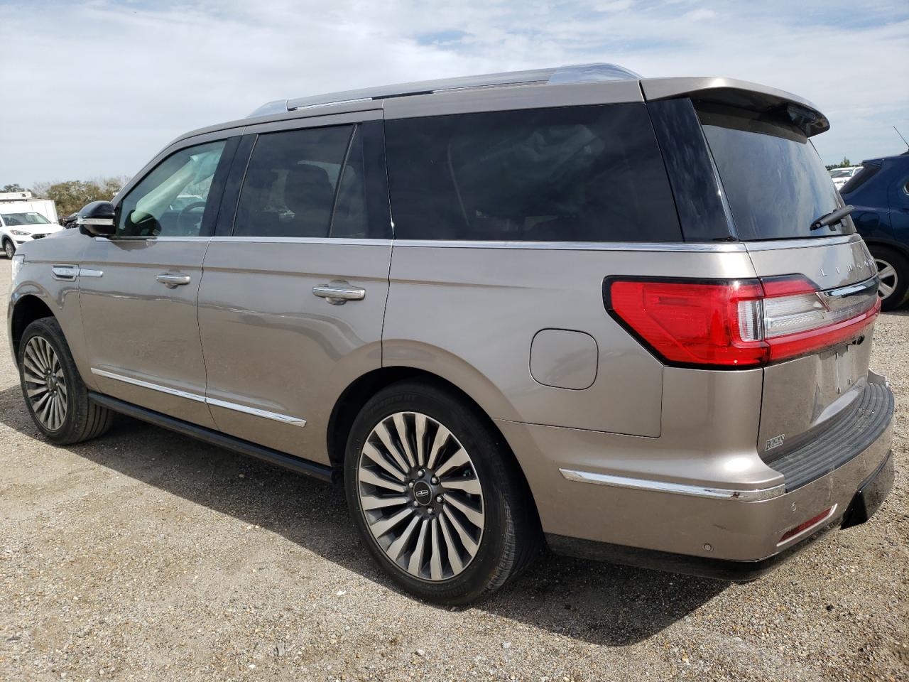 Photo 1 VIN: 5LMJJ2KTXLEL15201 - LINCOLN NAVIGATOR 