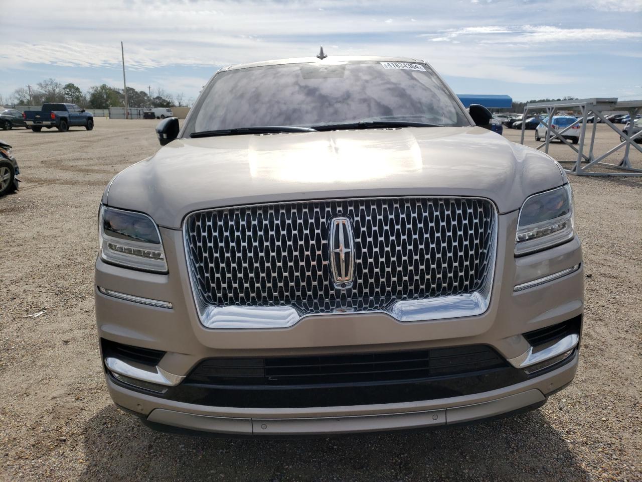 Photo 4 VIN: 5LMJJ2KTXLEL15201 - LINCOLN NAVIGATOR 