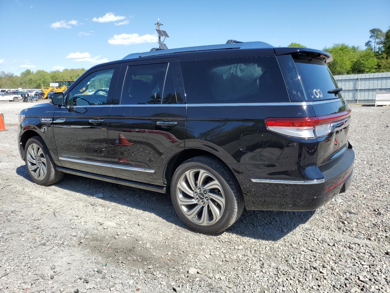 Photo 1 VIN: 5LMJJ2LG1PEL08659 - LINCOLN NAVIGATOR 