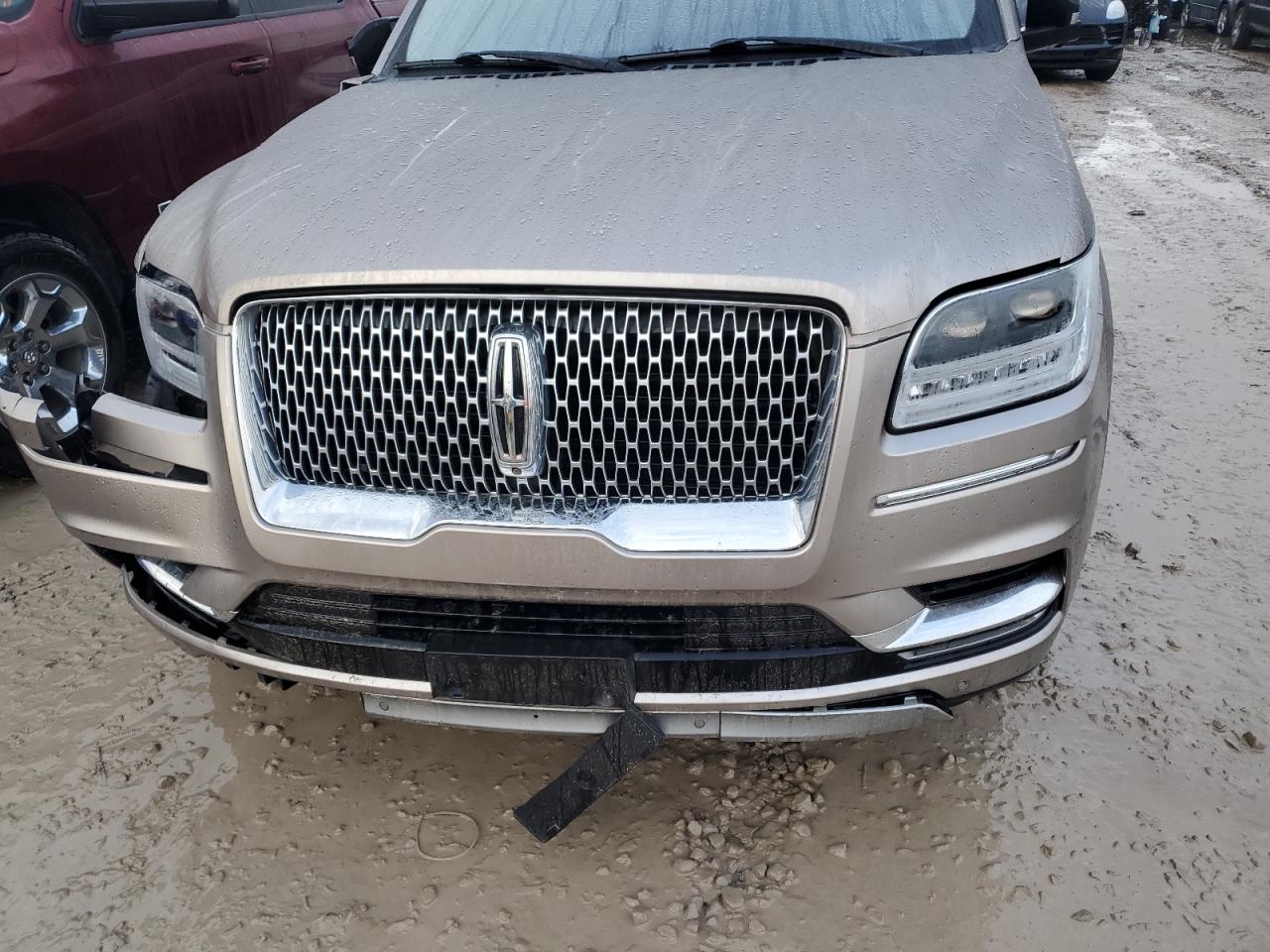 Photo 11 VIN: 5LMJJ2LT0KEL16709 - LINCOLN NAVIGATOR 