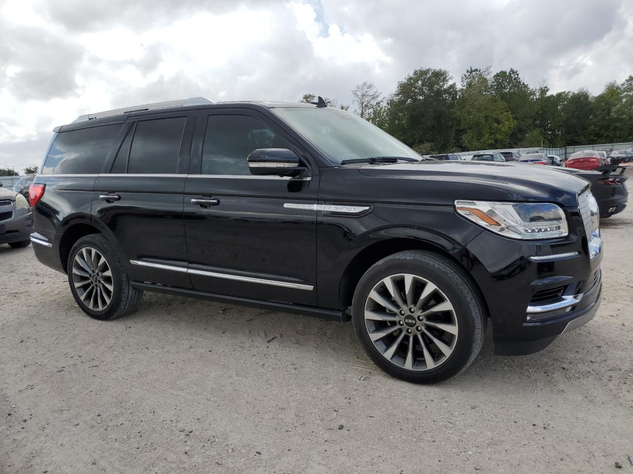 Photo 3 VIN: 5LMJJ2LT0MEL07026 - LINCOLN NAVIGATOR 