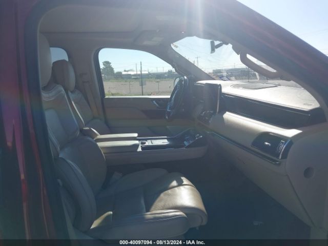 Photo 4 VIN: 5LMJJ2LT2JEL10862 - LINCOLN NAVIGATOR 