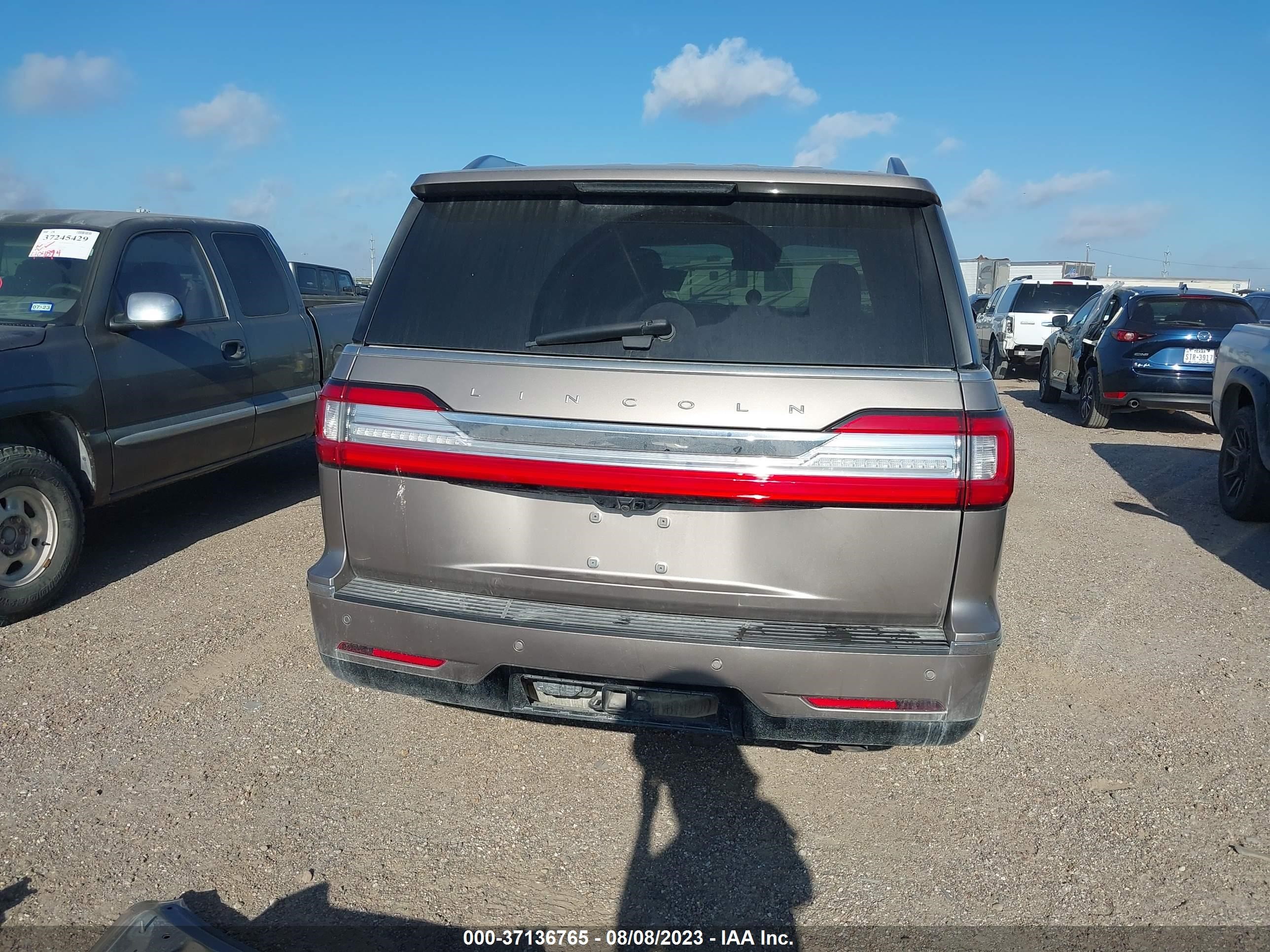 Photo 16 VIN: 5LMJJ2LT6LEL17963 - LINCOLN NAVIGATOR 