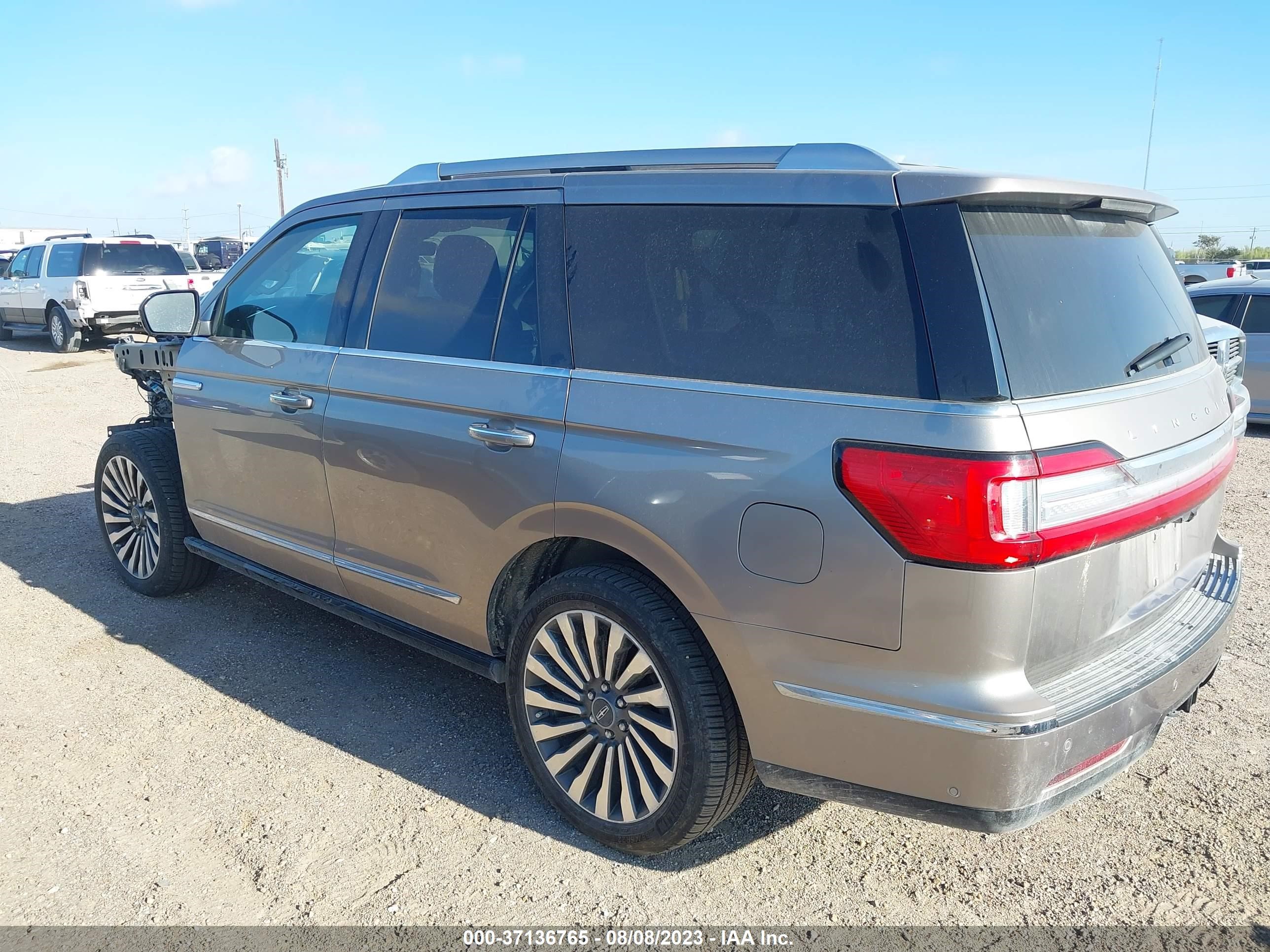 Photo 2 VIN: 5LMJJ2LT6LEL17963 - LINCOLN NAVIGATOR 