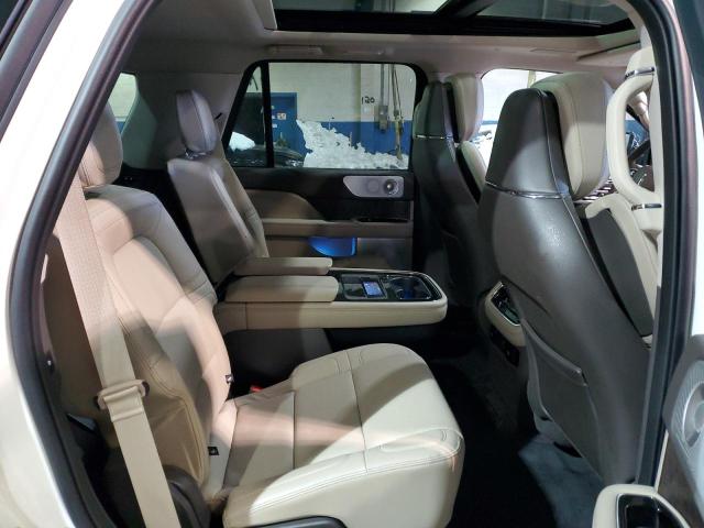 Photo 10 VIN: 5LMJJ2LT6NEL17528 - LINCOLN NAVIGATOR 