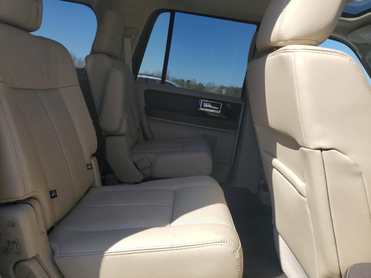 Photo 10 VIN: 5LMJJ2LT7HEL09846 - LINCOLN NAVIGATOR 